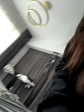 deliaroyal online show from 09-28-25, 11:26