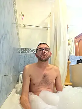 Snapshot of crissbadboy chatting on 03-10-26, 07:08 crissbadboy online show from 03-10-26, 07:08