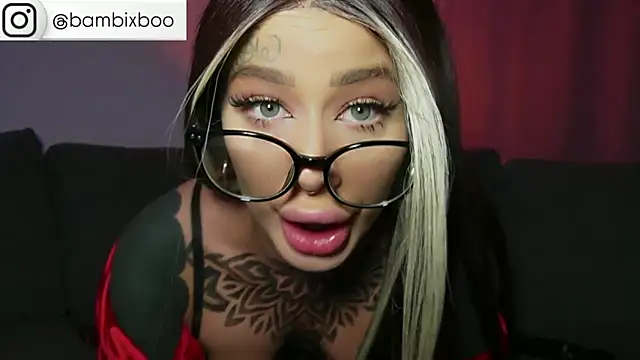 Snapshot of bambixboo chatting on 12-25-24, 09:00 bambixboo online show from 12-25-24, 09:00