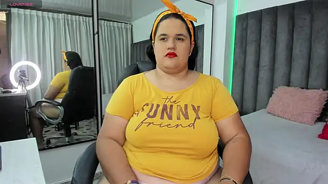 natalia curvy1 online show from 12-26-24, 07:05