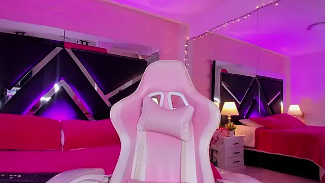 Snapshot of Andrex_Joness chatting on 02-26-25, 04:47 Andrex Joness online show from 02-26-25, 04:47