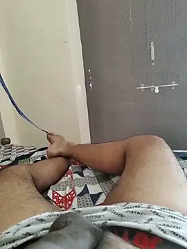 Snapshot of Ashish02345 chatting on 11-06-25, 08:59 Ashish02345 online show from 11-06-25, 08:59