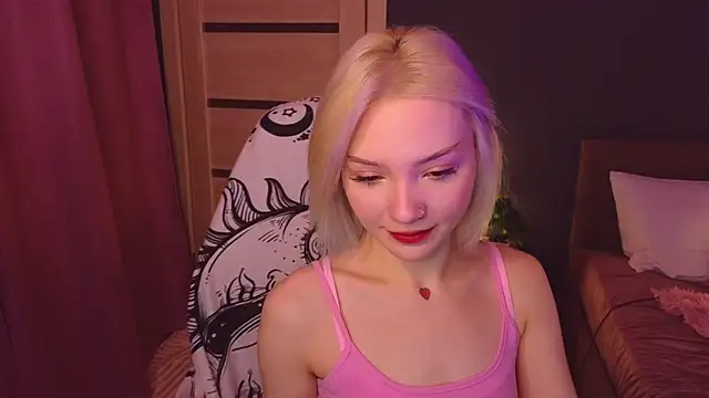 Snapshot of SandraBoyl chatting on 01-28-25, 01:08 SandraBoyl online show from 01-28-25, 01:08