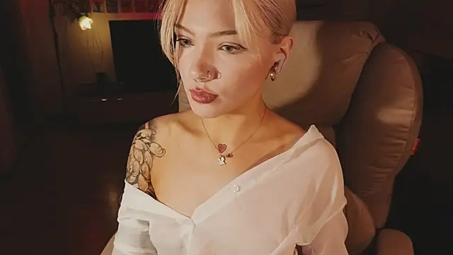 SandraBoyl online show from 07-30-26, 01:32
