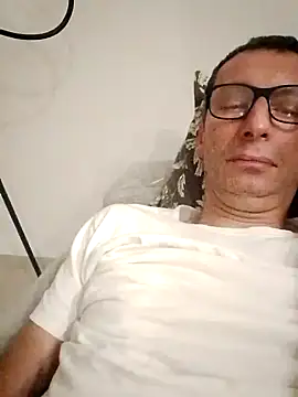 Snapshot of Anastasio33 chatting on 09-17-25, 11:50 Anastasio33 online show from 09-17-25, 11:50