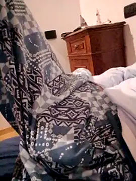 Snapshot of Anastasio33 chatting on 10-14-25, 07:03 Anastasio33 online show from 10-14-25, 07:03