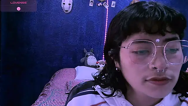 Snapshot of NinaYellow chatting on 01-08-26, 03:36 NinaYellow online show from 01-08-26, 03:36