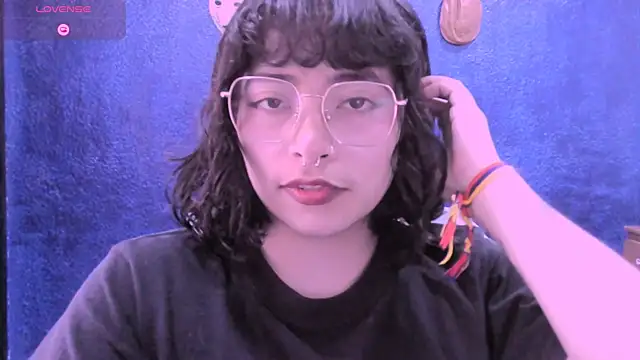 Snapshot of NinaYellow chatting on 01-14-26, 05:29 NinaYellow online show from 01-14-26, 05:29