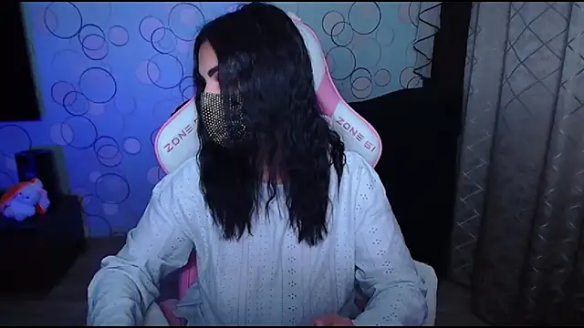   Yasmina   online show from 10-01-25, 05:02