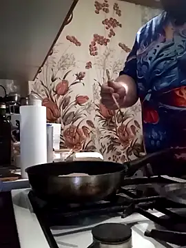 Snapshot of perversalus chatting on 12-31-24, 04:14 perversalus online show from 12-31-24, 04:14