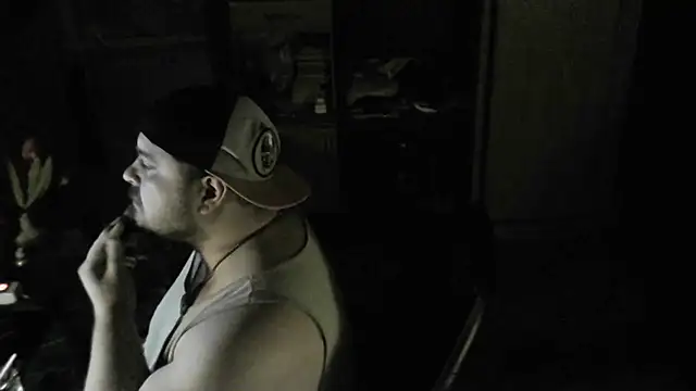 Snapshot of perversalus chatting on 03-08-25, 02:01 perversalus online show from 03-08-25, 02:01