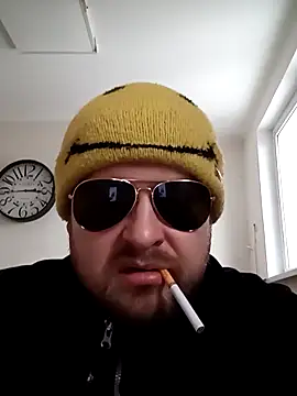 Snapshot of perversalus chatting on 02-05-26, 01:49 perversalus online show from 02-05-26, 01:49