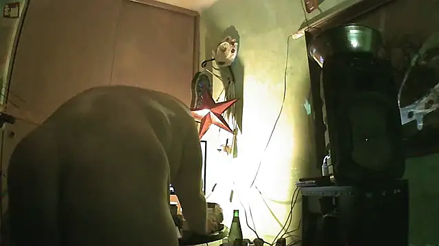 Snapshot of perversalus chatting on 05-16-26, 11:57 perversalus online show from 05-16-26, 11:57
