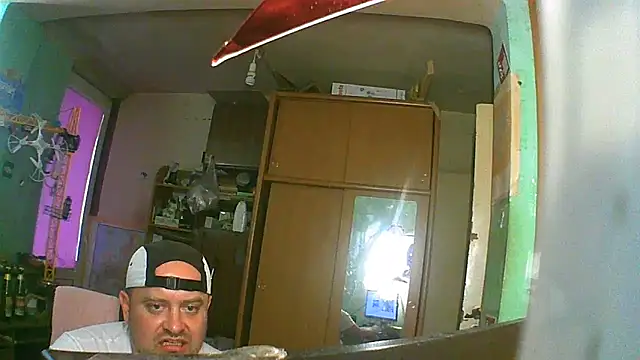 Snapshot of perversalus chatting on 05-17-26, 12:01 perversalus online show from 05-17-26, 12:01