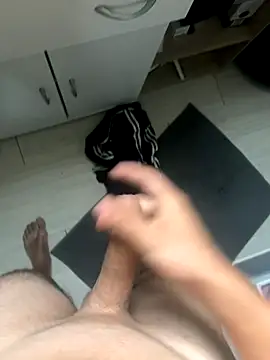 Snapshot of Mecchaud06 chatting on 10-06-25, 05:10 Mecchaud06 online show from 10-06-25, 05:10