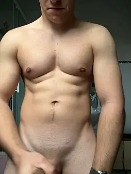 Snapshot of Mecchaud06 chatting on 03-14-26, 04:12 Mecchaud06 online show from 03-14-26, 04:12