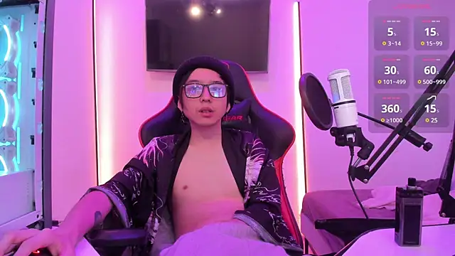 wexlee7 online show from 02-03-25, 09:52