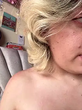 Enyeld ruru online show from 02-22-25, 09:15