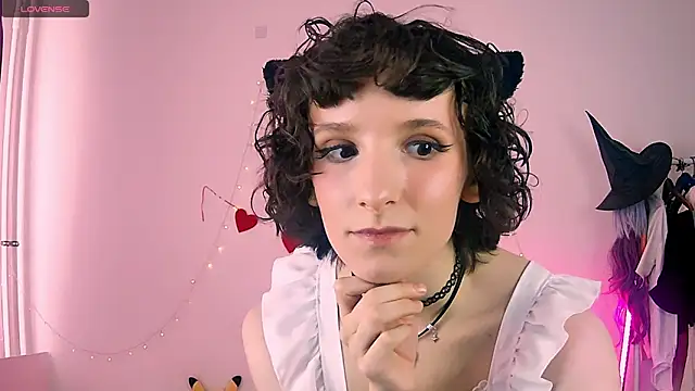 Snapshot of Violet_Veliya chatting on 03-14-26, 11:15 Violet Veliya online show from 03-14-26, 11:15