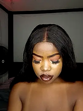 Snapshot of rosey_cheeks chatting on 11-26-25, 02:56 rosey cheeks online show from 11-26-25, 02:56