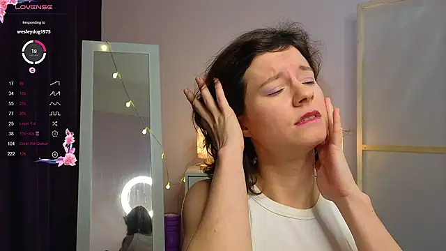 Snapshot of Dana_Magicall chatting on 12-15-24, 01:32 Dana Magicall online show from 12-15-24, 01:32