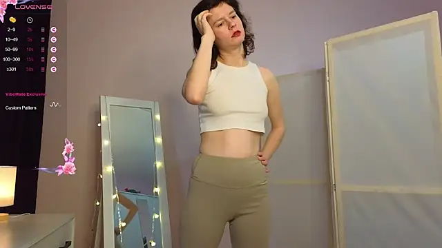 Snapshot of Dana_Magicall chatting on 02-07-25, 08:01 Dana Magicall online show from 02-07-25, 08:01