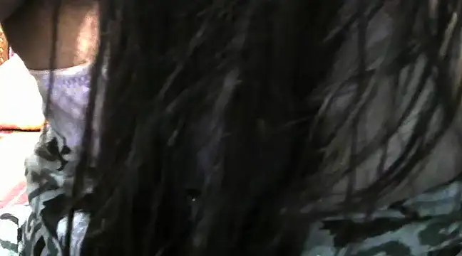 Snapshot of cutegirl_1212 chatting on 12-14-24, 05:47 cutegirl 1212 online show from 12-14-24, 05:47