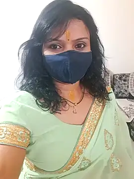 Snapshot of khushikhushi chatting on 02-16-25, 06:32 khushikhushi online show from 02-16-25, 06:32