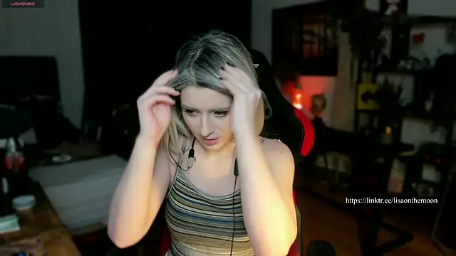 Lisaonthemoon online show from 03-11-25, 05:35