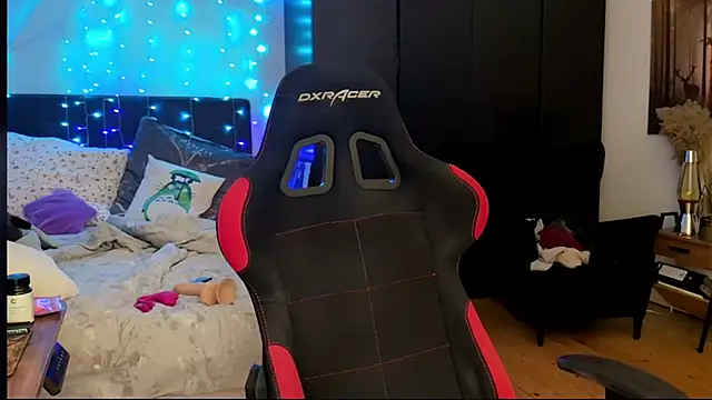 Lisaonthemoon online show from 03-19-26, 07:07