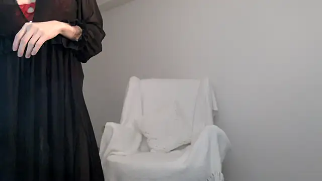 Lily 0000 online show from 01-26-25, 07:52