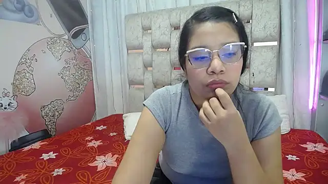 Snapshot of KEYRA-MILLER- chatting on 11-29-25, 02:47 KEYRA-MILLER- online show from 11-29-25, 02:47