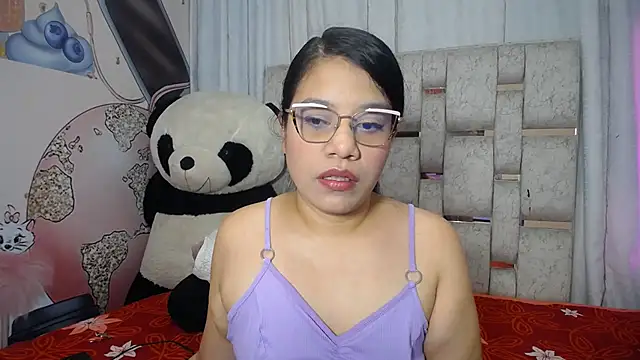 Snapshot of KEYRA-MILLER- chatting on 12-01-25, 02:49 KEYRA-MILLER- online show from 12-01-25, 02:49