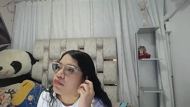 KEYRA-MILLER- online show from 03-10-26, 02:05