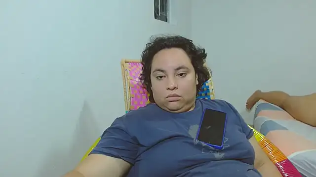 Snapshot of big_small_h0rny_ chatting on 11-23-25, 01:38 big small h0rny online show from 11-23-25, 01:38