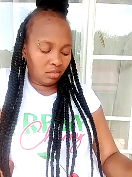 Snapshot of Bootycurvy2 chatting on 10-05-25, 11:30 Bootycurvy2 online show from 10-05-25, 11:30