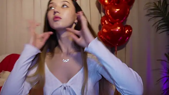 Snapshot of Sarasuo1 chatting on 02-17-25, 12:27 Sarasuo1 online show from 02-17-25, 12:27