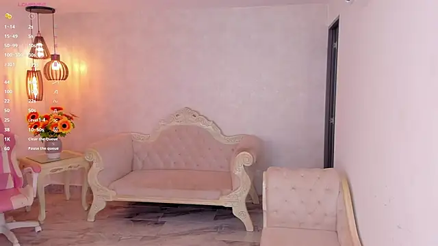 Snapshot of shantallknowless chatting on 11-10-25, 11:31 shantallknowless online show from 11-10-25, 11:31