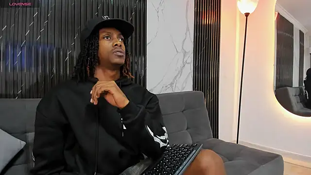 Snapshot of BRYXXXON1 chatting on 12-10-24, 11:22 BRYXXXON1 online show from 12-10-24, 11:22