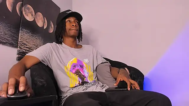 Snapshot of BRYXXXON1 chatting on 10-03-25, 04:15 BRYXXXON1 online show from 10-03-25, 04:15