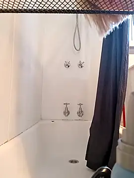 Snapshot of mollymay69 chatting on 03-16-25, 04:09 mollymay69 online show from 03-16-25, 04:09