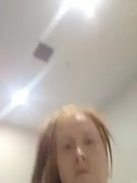 Snapshot of mollymay69 chatting on 10-18-25, 10:16 mollymay69 online show from 10-18-25, 10:16