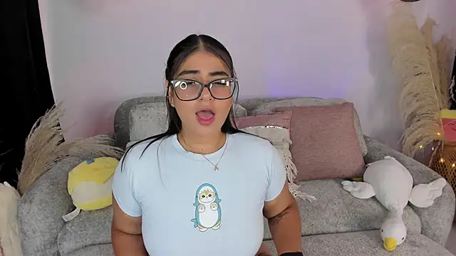 GabyRhodes online show from 11-08-25, 06:40