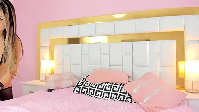 vanesa manson online show from 03-04-25, 03:26