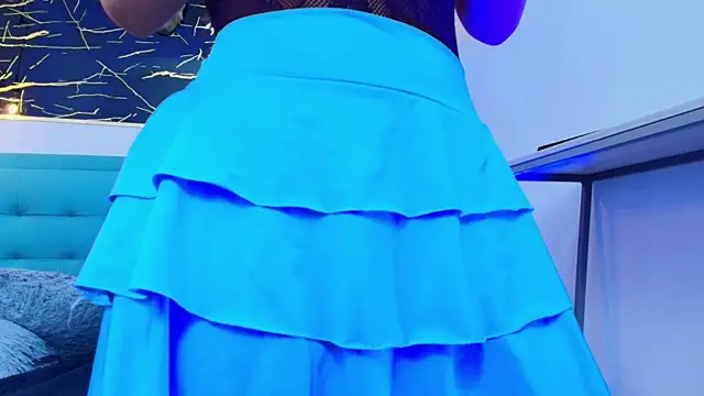 Snapshot of Cloeandtyfanny chatting on 10-04-25, 08:40 Cloeandtyfanny online show from 10-04-25, 08:40