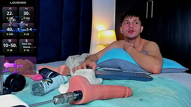 Issac james  online show from 10-12-25, 09:03