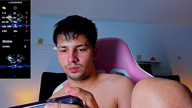 Issac james  online show from 10-19-25, 04:57