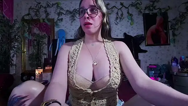 Elizabeth77  online show from 10-09-25, 10:30