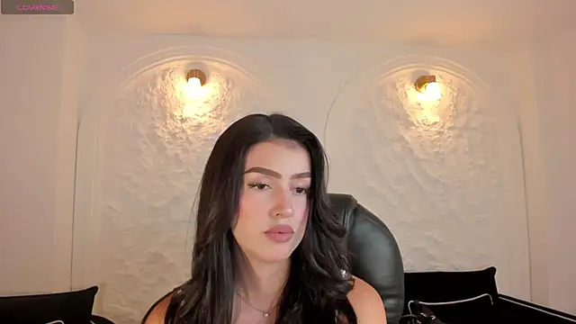 PaulinaSantos  online show from 10-03-25, 07:22