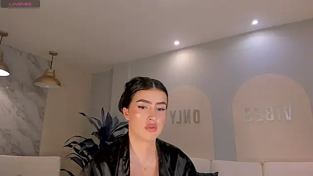 PaulinaSantos  online show from 05-23-26, 07:29